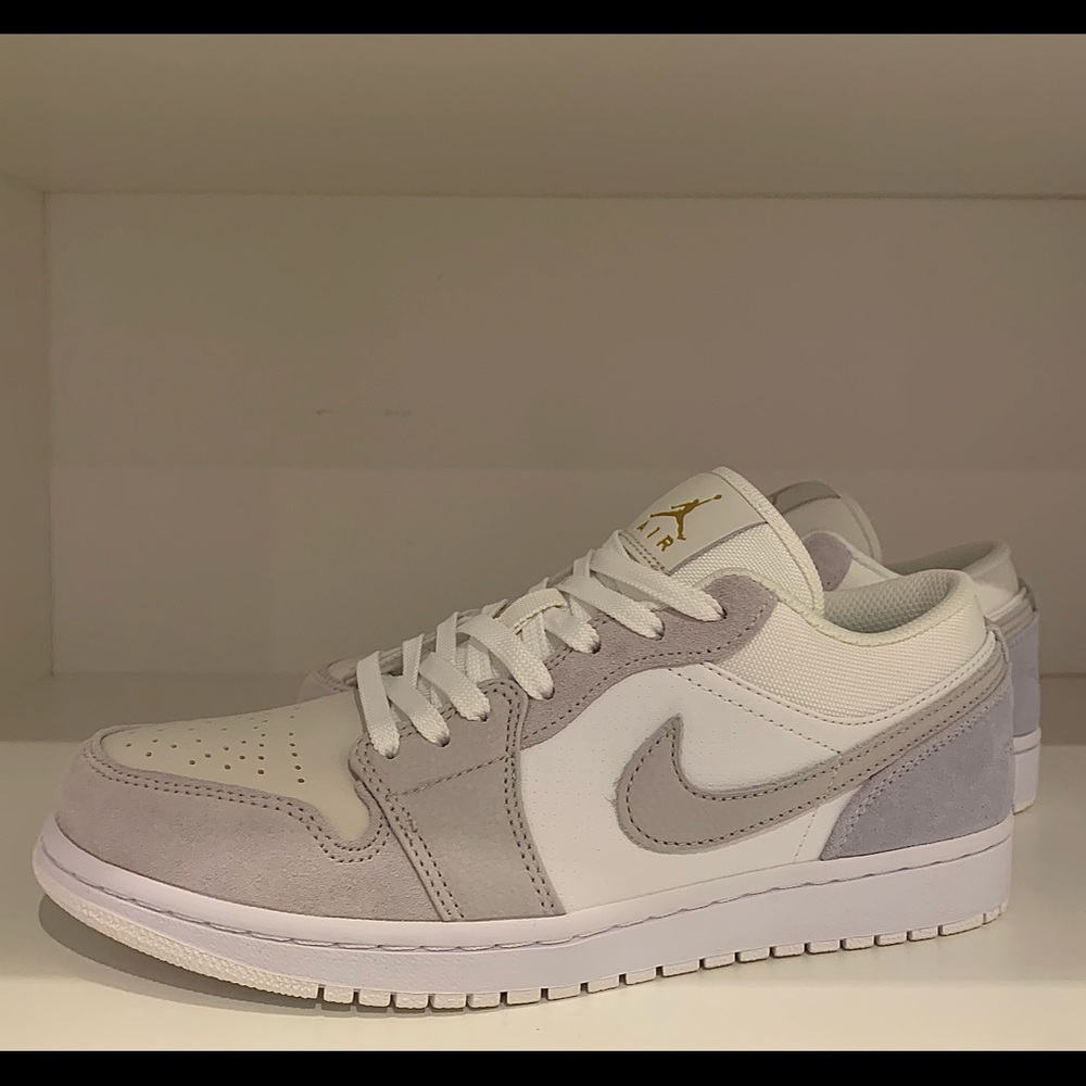 NEW Men’s Jordan 1 Low Paris